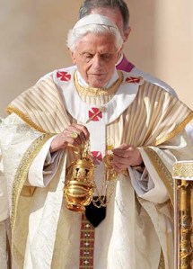 Pope_Benedict_XVI - 5
